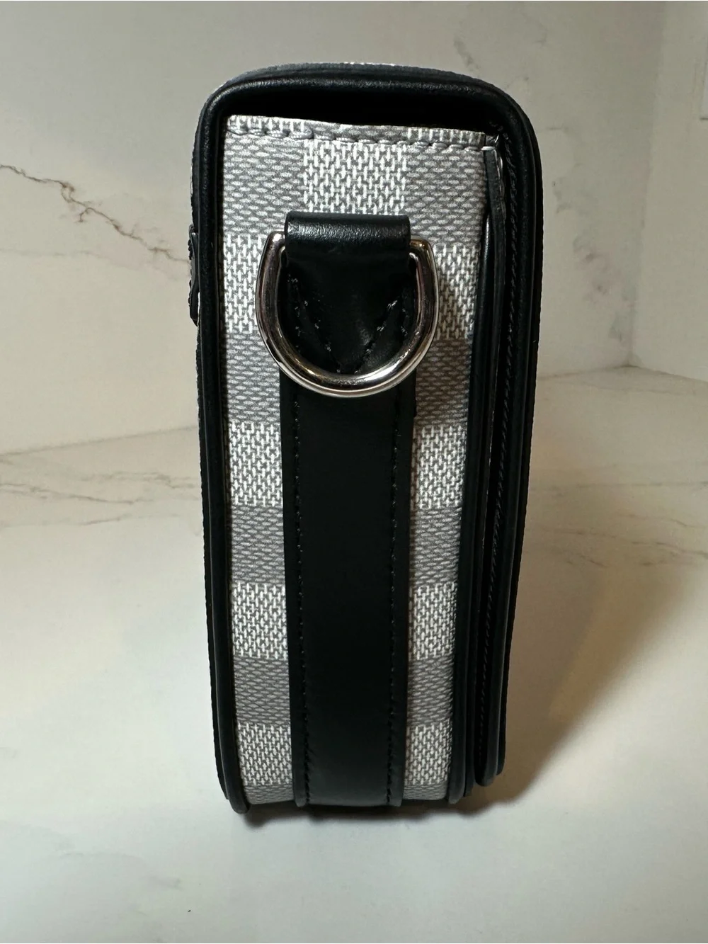 Louis Vuitton Damier Graphite 3D Studio Messenger Antarctica